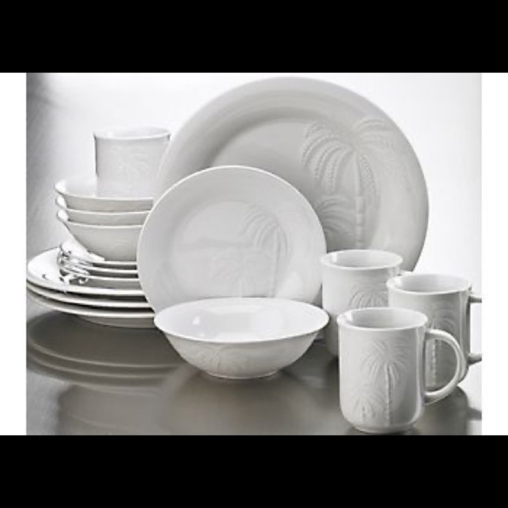 Florida Marketplace Embossed Palmtree Dinnerware